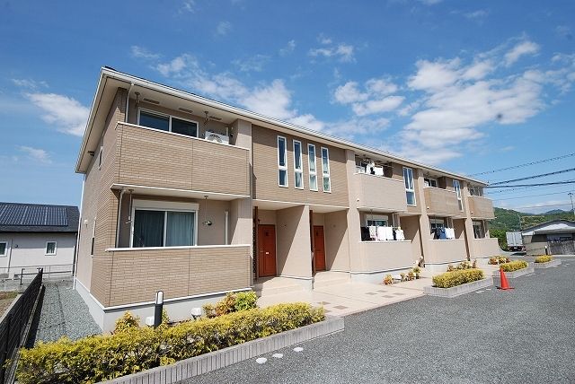 ヌーベル・カーサⅡの外観画像