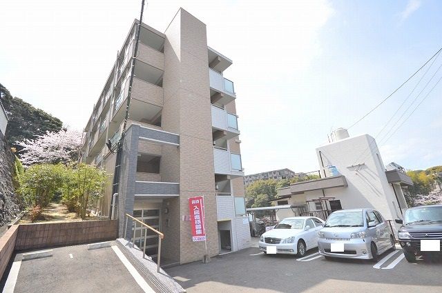 プラトー桜坂の外観画像