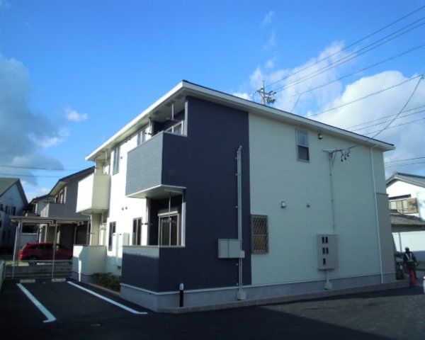 イーストブリーズの外観画像