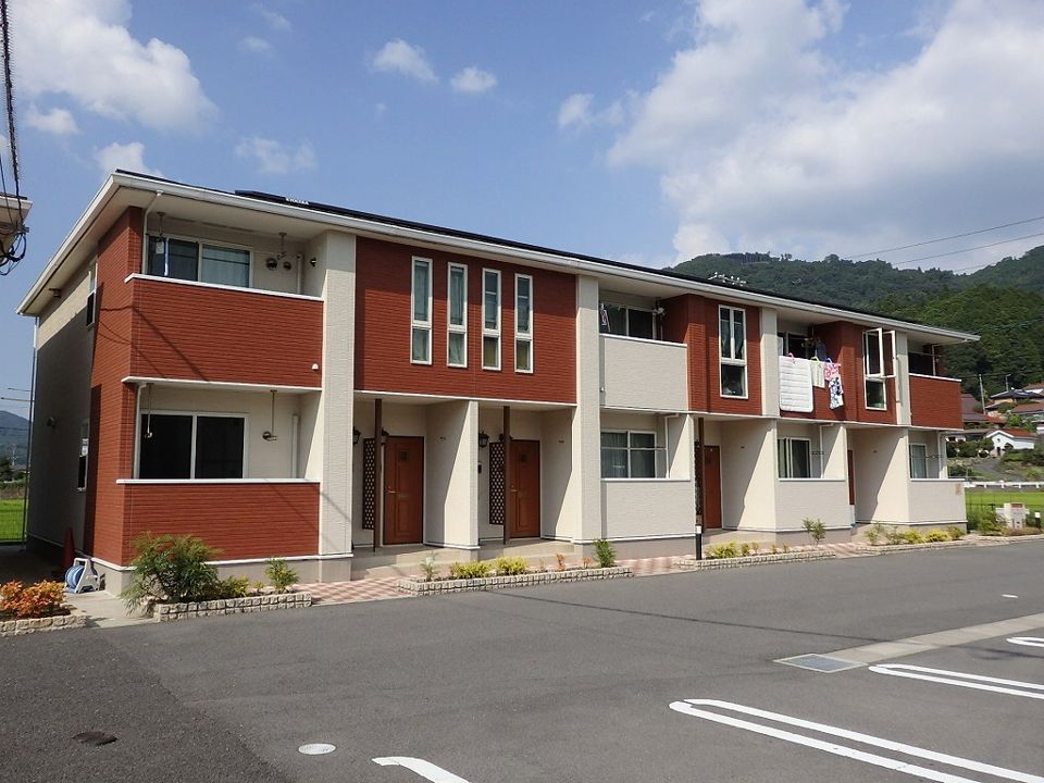 マイネ ファミーリエ Ⅱの外観画像