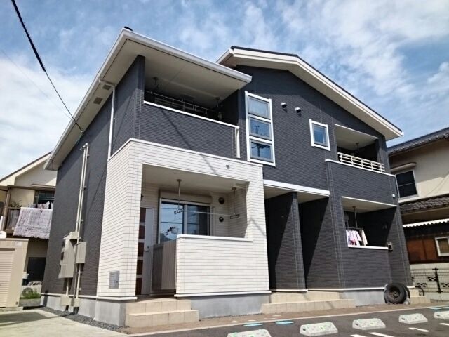 モダンビレッジの外観画像