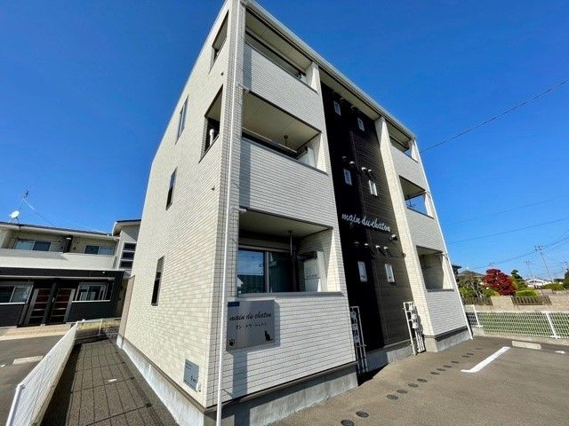 マン ドゥ シャトンの外観画像