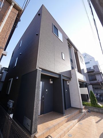 ルナ レガーロの外観画像