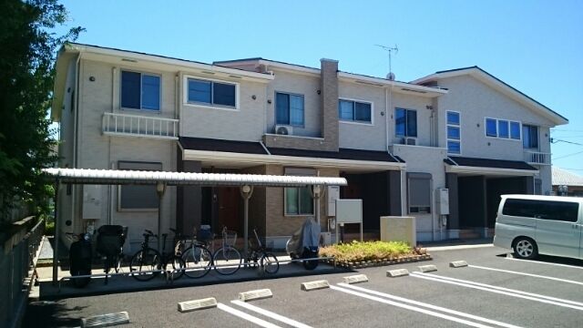 セレニタスの外観画像