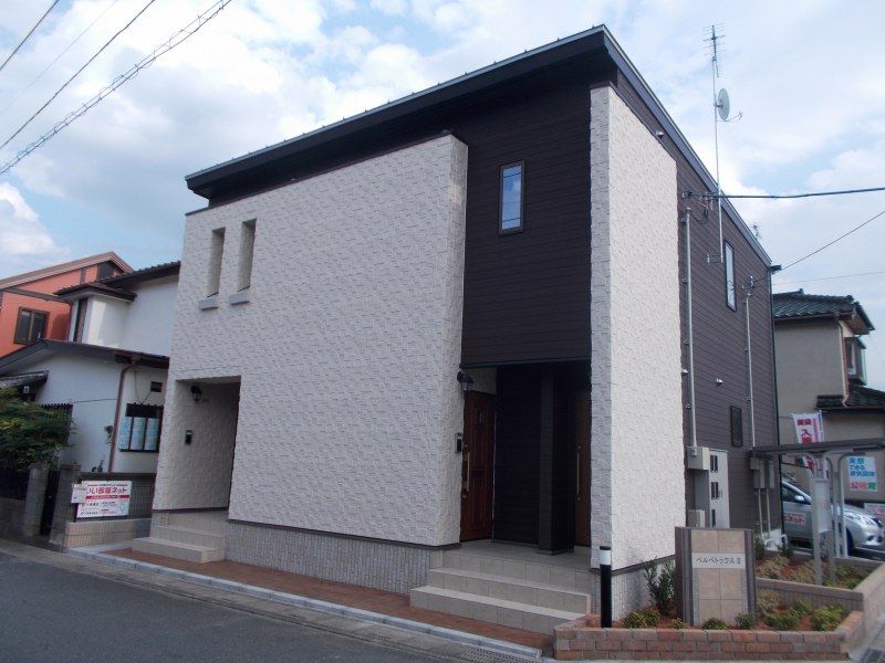 ペルペトゥウスⅡの外観画像