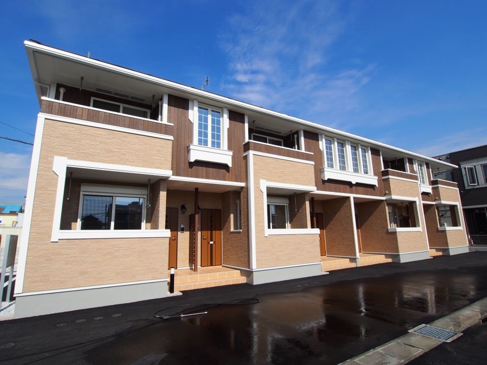 エレガンス・ウィンズの外観画像