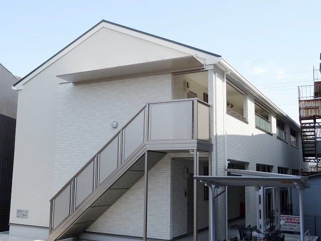 クイ-ンズパレス さくらいの外観画像