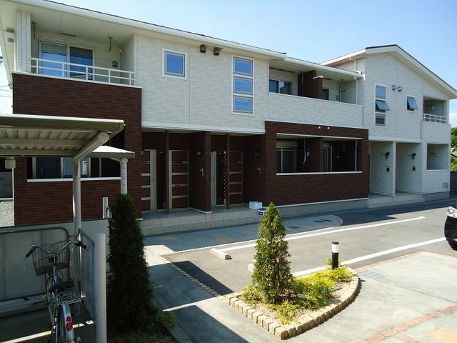 エテルノ・パラッツオの外観画像