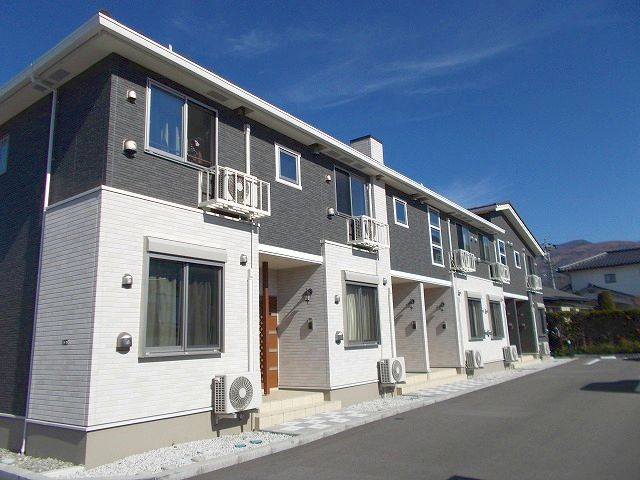 カーサ ヴェルデの外観画像