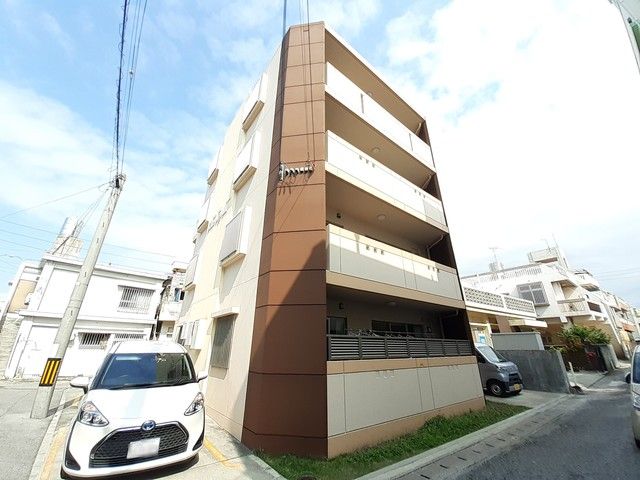 ブルースカイⅢの外観画像