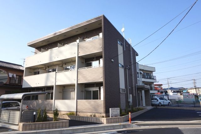 シャン・ド・フルールの外観画像