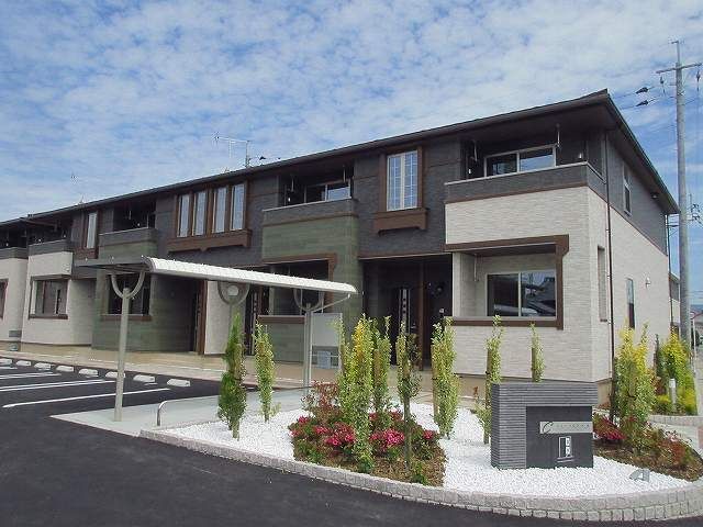 シャン トロワ Aの外観画像