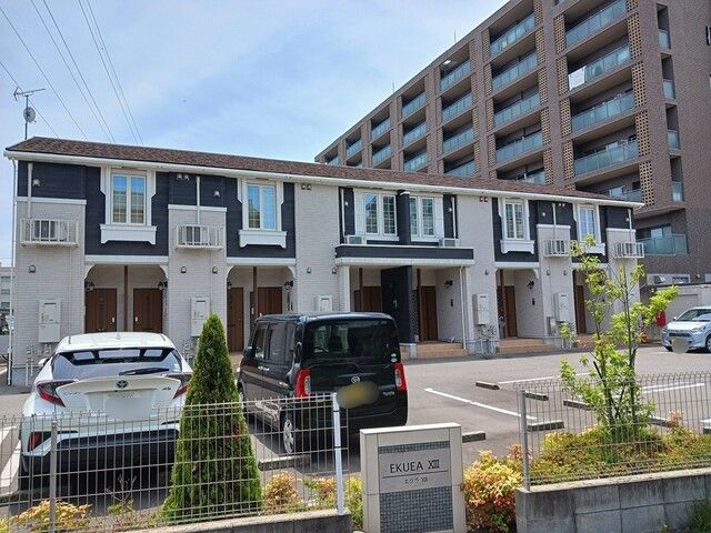 エクラⅩⅢの外観画像