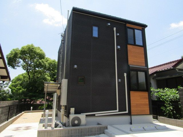 Misty Hillsの外観画像