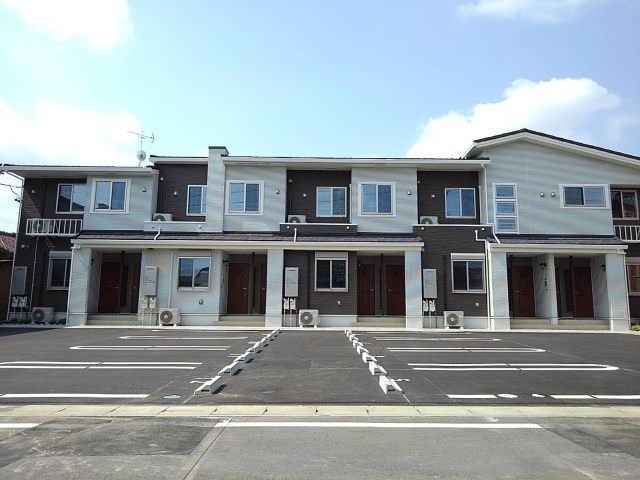 グランプレーヌの外観画像