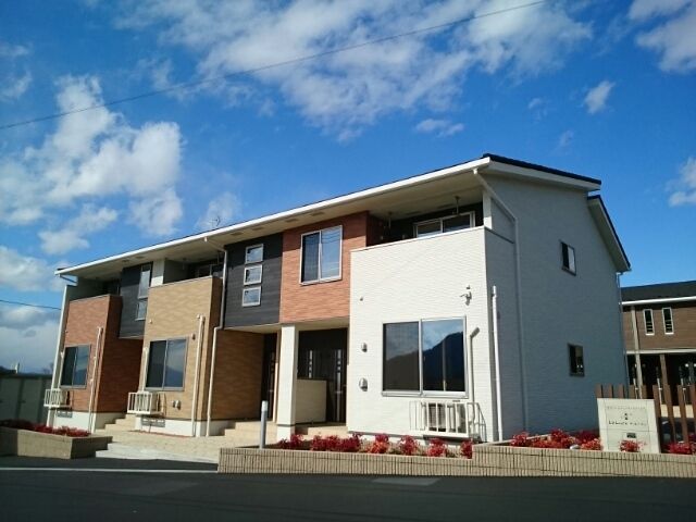 ラ・ルーチェ・スクエアの外観画像