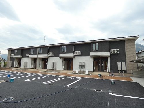 ラ・ヴィ・カルムBの外観画像