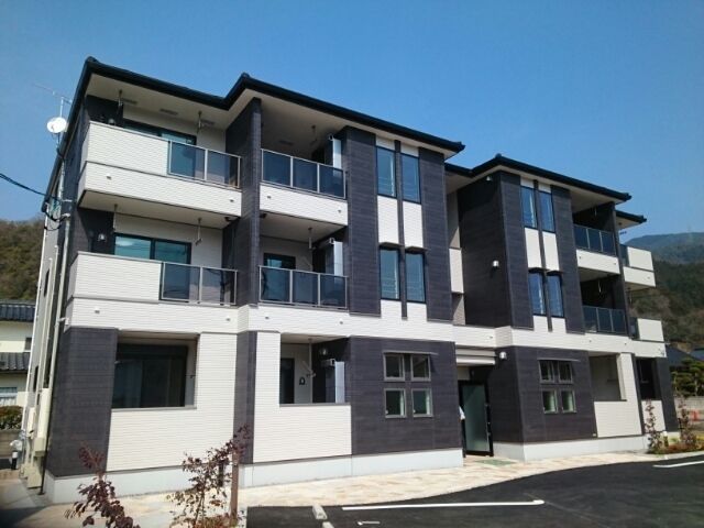 ユーキー・フカワの外観画像