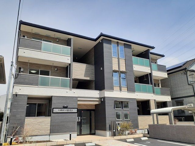 ラルゴ・シルエラの外観画像