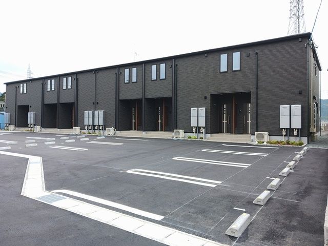 ニューキャッスル八幡Ⅱの外観画像