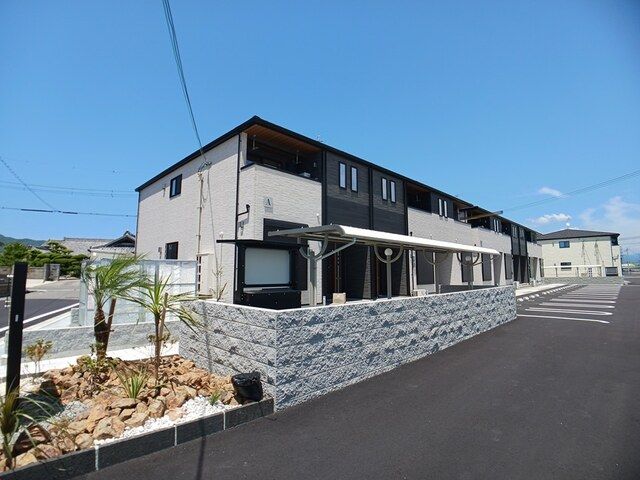 クレメント岩出Aの外観画像