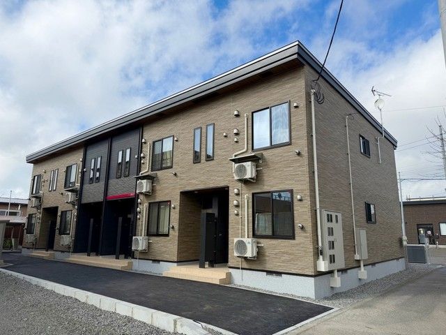 クレイン・静内山手町の外観画像