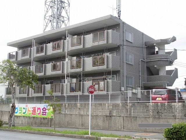ハピネスハイツ2001の外観画像