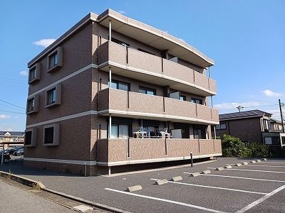 ラ・プルミエールの外観画像