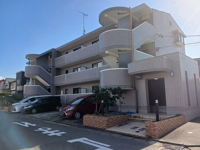 パラマウントビレッジ東岩田Aの外観画像