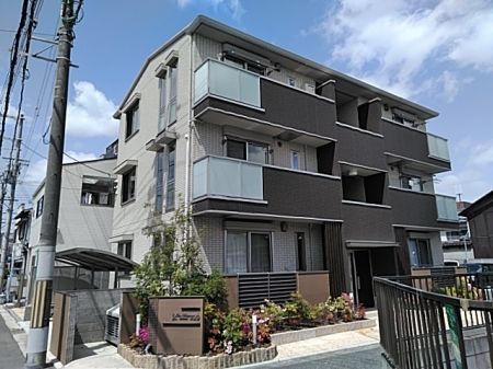 ラ・メゾン 北長尾の外観画像
