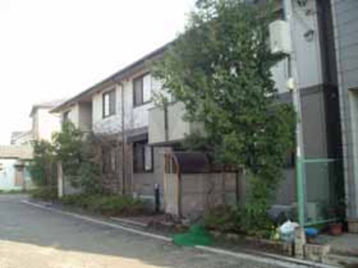 イーストアベニューの外観画像