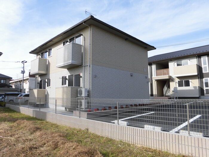 FLAT CIMA Eの外観画像