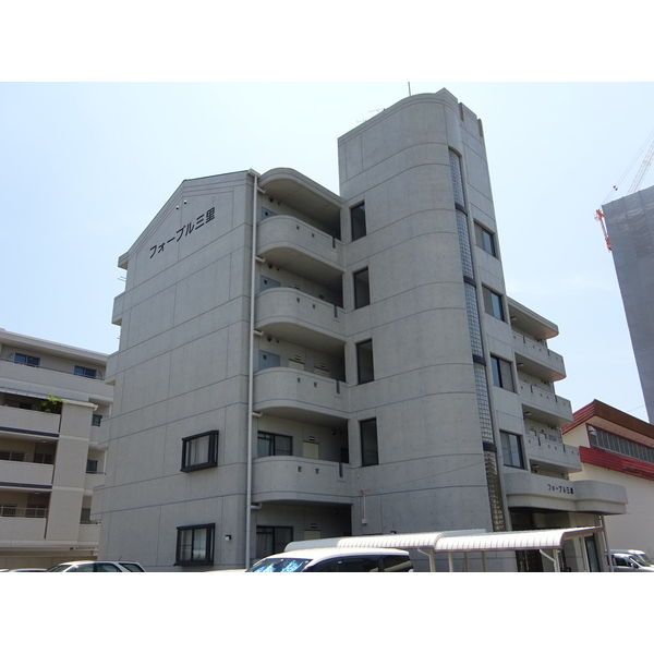 フォーブル三里の外観画像