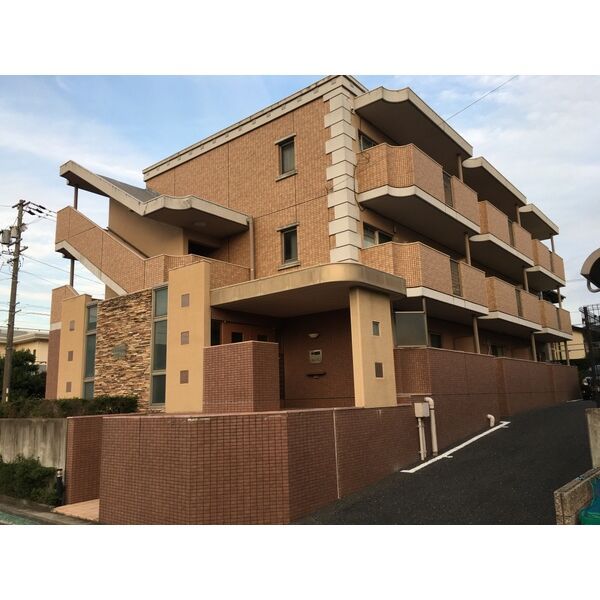 ベルカーサ東山台 Ⅱの外観画像