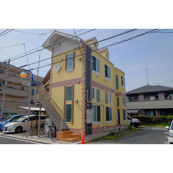 レジーナ鶴見【201即入居 101.7/15退去予定】の外観画像