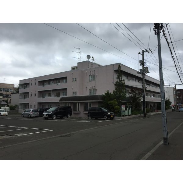 レアール牧野の外観画像
