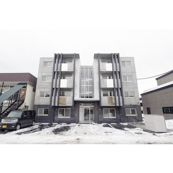 West Puerta(ウエストプエルタ)の外観画像