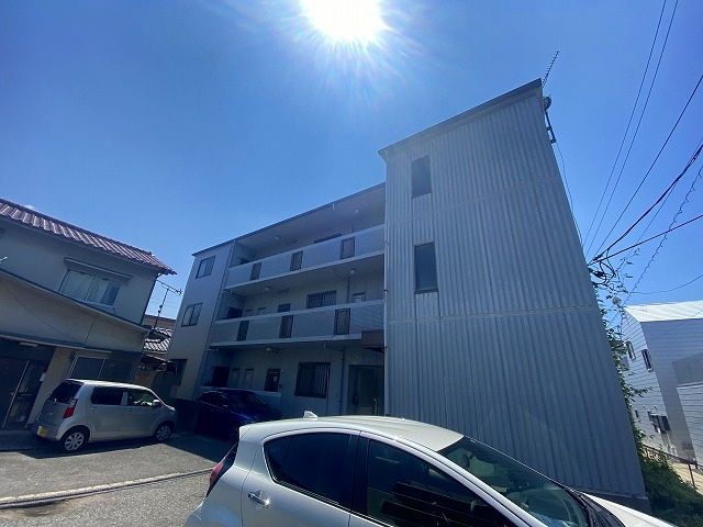 ラフェルメタカキの外観画像