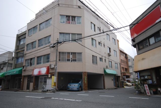 幸町マンションの外観画像