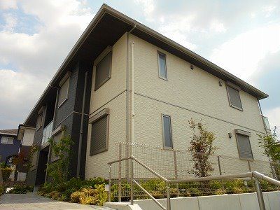 シャーメゾンクレスト高の原の外観画像