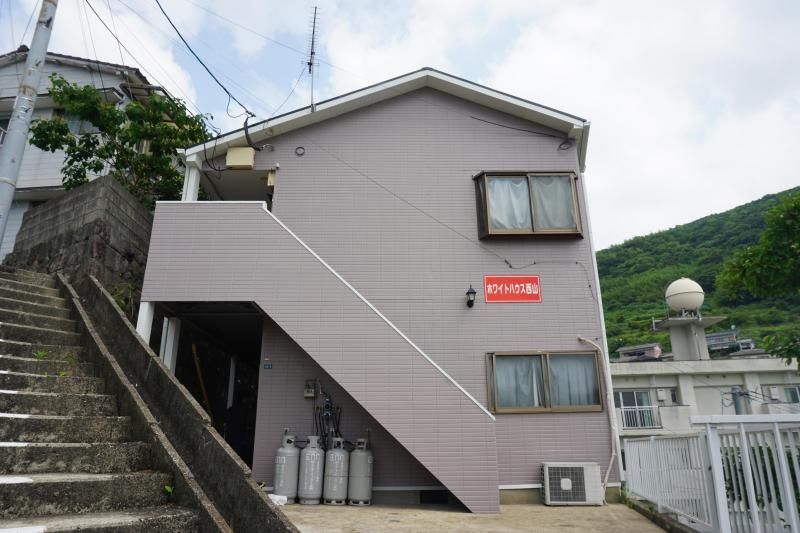ホワイトハウス西山の外観画像