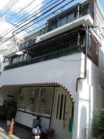 石原マンションの外観画像