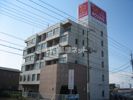 クイーンズコートの外観画像