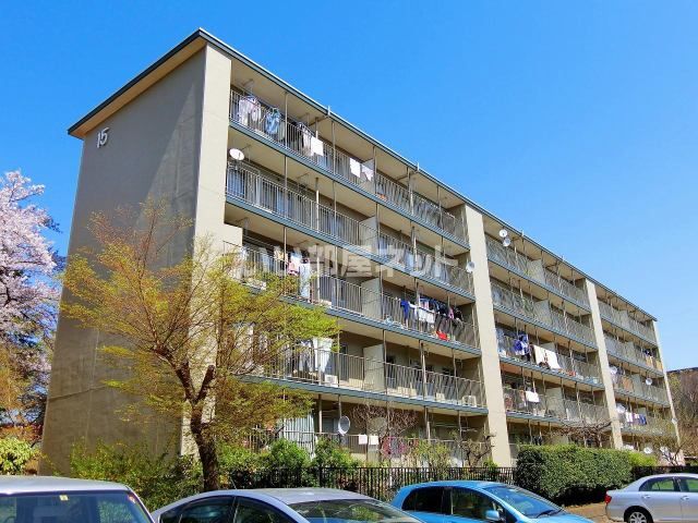 新狭山ハイツ15号棟の外観画像