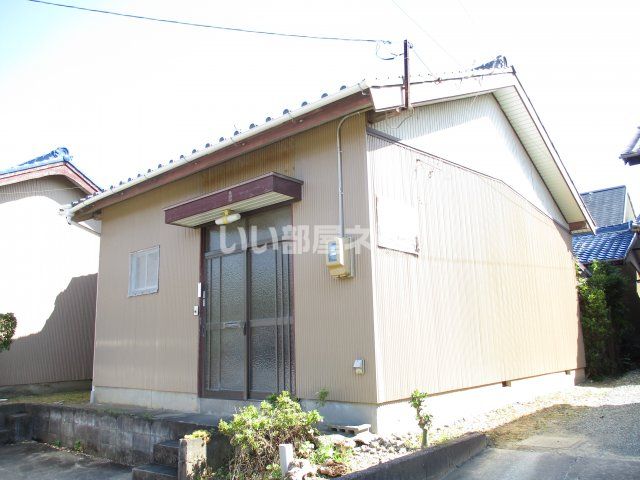 西小鷹野 貸家Cの外観画像