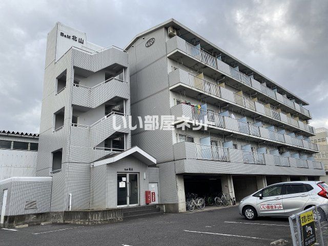 B&M北山の外観画像