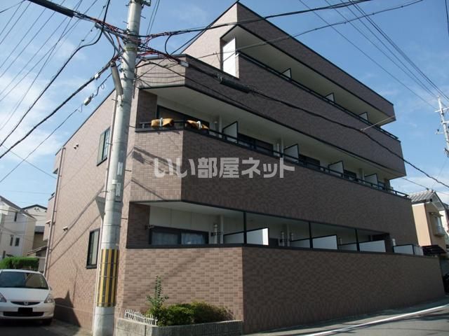 アンブラッセIIの外観画像