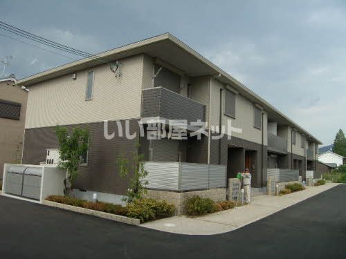 エレガンテ シャーメゾンの外観画像