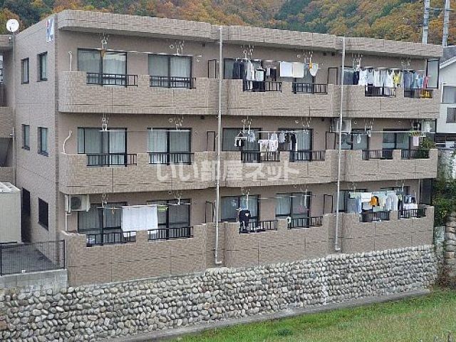 ユーミー三篠川の外観画像