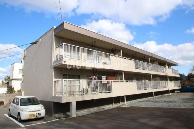 ファミール名池の外観画像